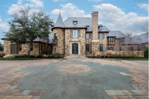 10331 Strait Lane